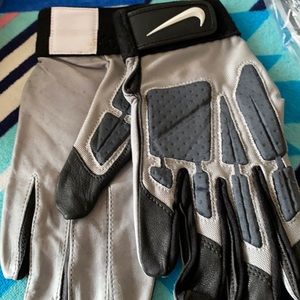 New Nike D-Tack IV Leather Football Gloves